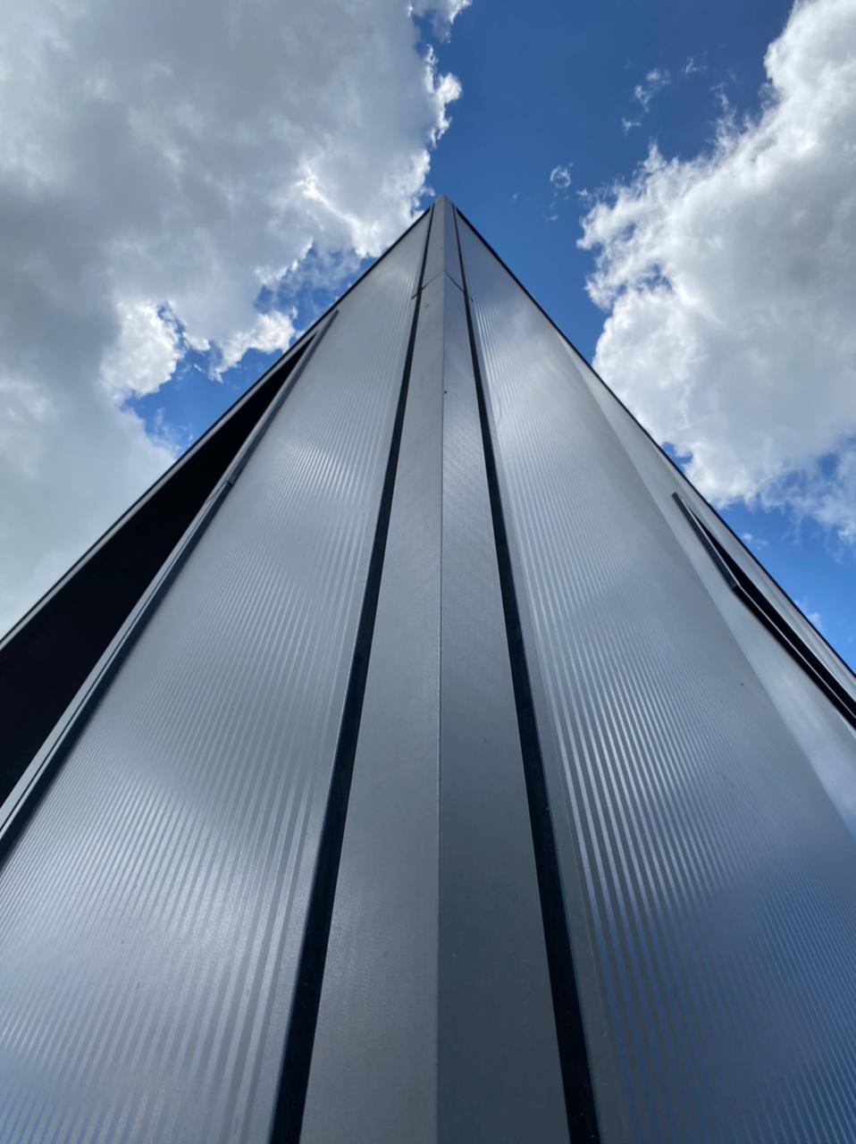 Techo de galpón con panel sandwich — febrero 2021