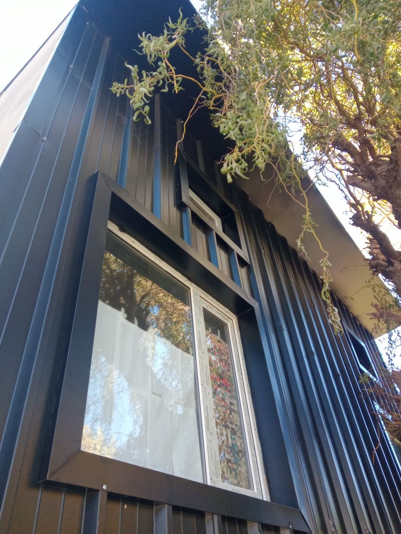 Instalación de techo sandwich en vivienda — Obra Nahuel