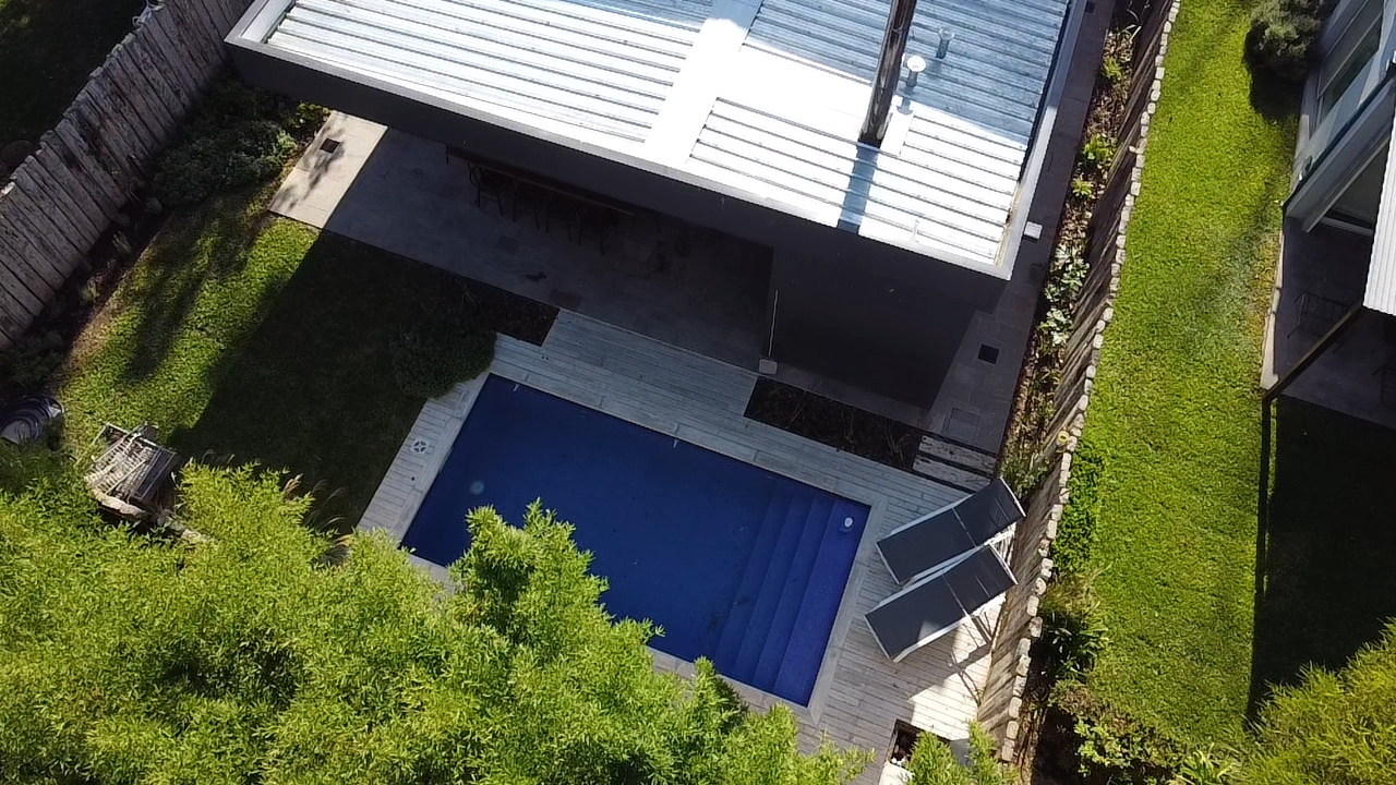 Vista aérea de obra residencial — mayo 2023